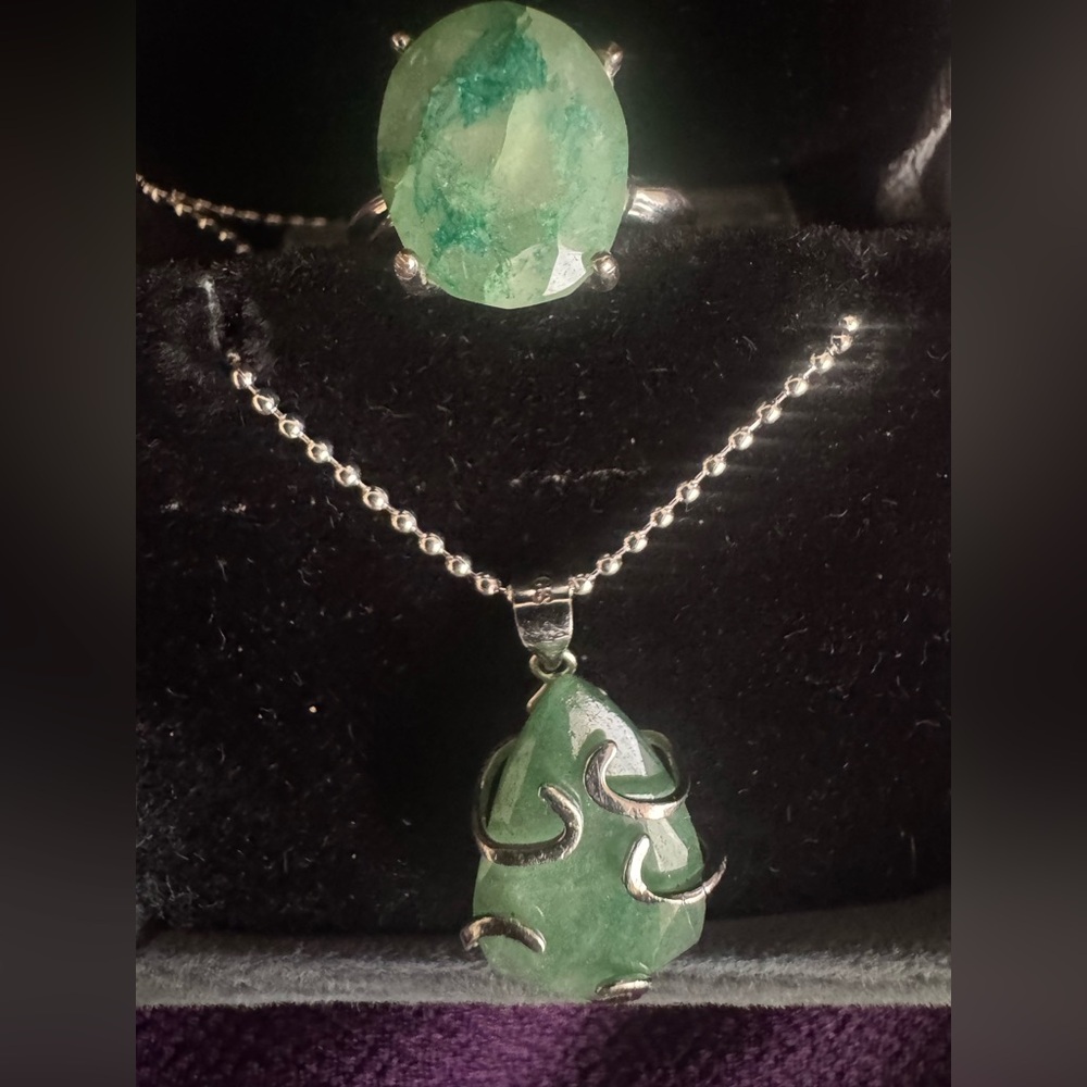 Genuine Emerald 925 silver ring size 6 chain 16ch set